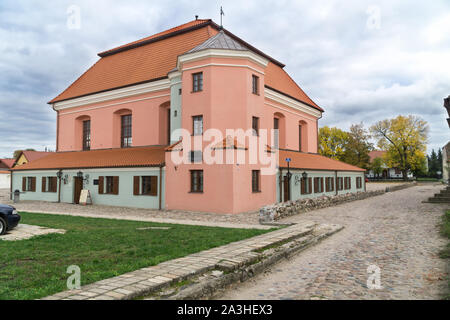 Grande Synagogue à Tykocin / Tiktin (Pologne) après la restauration. Deuxième plus grande synagogue de Pologne créé en 1642, Banque D'Images