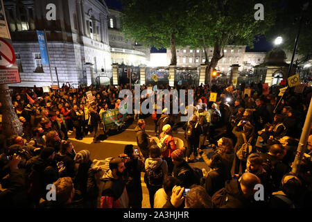 Les manifestants pendant une rébellion Extinction protester le jour de l'extérieur, d'un budget irlandais Leinster House à Dublin. Banque D'Images