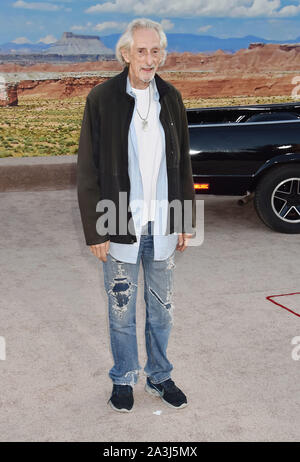 WESTWOOD, CA - 07 OCTOBRE : Larry Hankin assiste à la première de 'El Camino de Netflix : un film Breaking Bad' au Regency Village Theatre sur Octobre 07, 2019 à Westwood, en Californie. Banque D'Images