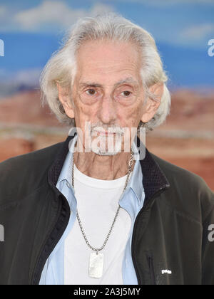 WESTWOOD, CA - 07 OCTOBRE : Larry Hankin assiste à la première de 'El Camino de Netflix : un film Breaking Bad' au Regency Village Theatre sur Octobre 07, 2019 à Westwood, en Californie. Banque D'Images