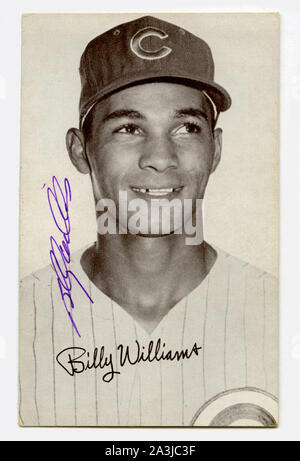 Photo autographiée de Hall of Fame joueur de baseball Billy Williams des Chicago Cubs. Banque D'Images