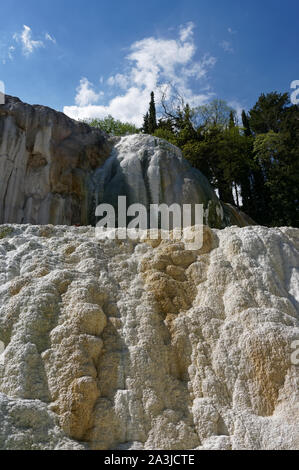 Bagni San Filippo hot springs en Val d'Orcia, Toscane, Italie Banque D'Images