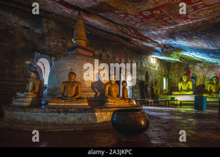 Dambulla cave temple, site du patrimoine de l'UNESCO au Sri Lanka Banque D'Images