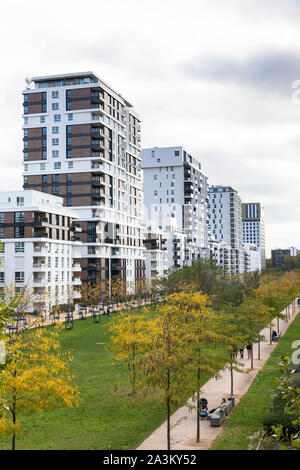 Maisons sur Toulouser Allee, Quartier Central, district de Derendorf, Pandion Le Grand Tour, Düsseldorf, Rhénanie du Nord-Westphalie, Allemagne. Haeuser an der Banque D'Images