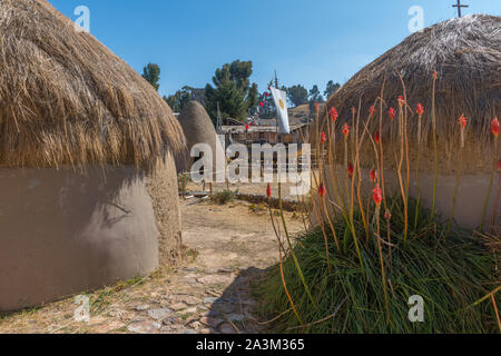 Eco Village andin, musée à Huatajata, village au bord du Lac Titicaca, La Paz, Bolivie, Amérique Latine Banque D'Images