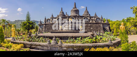 Temple bouddhiste Brahma Vihara Arama Banjar Bali, Indonésie Banque D'Images