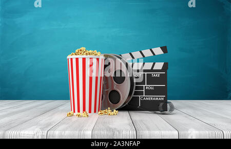 Le rendu 3D de pop corn godet, bobine de film, et clap debout sur un plancher en bois près de blue wall. Banque D'Images