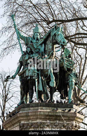 Statue de Charles de Grand (Charlemagne). Paris, France. Banque D'Images