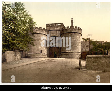 Skipton Castle, gateway, Yorkshire, Angleterre Imprimer no. 11158. Titre de la Detroit Publishing Co., catalogue J-section étrangère, Detroit, Michigan : Detroit Publishing Company, 1905. Fait partie de : Vues de l'Angleterre dans l'Photochrom collection imprimée. Banque D'Images