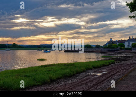 Coucher du soleil à Topsham Quay vu de la chèvre à pied, Exe Estuaire, Devon, UK Banque D'Images