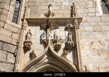 Basilique de St-Sauveur à la ville de pèlerinage de Rocamadour, cité épiscopale et sanctuaire de la Bienheureuse Vierge Marie, Lot, Midi-Pyrénées, France Banque D'Images