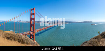 Vue panoramique sur le Golden Gate Bridge à San Francisco, Californie Banque D'Images