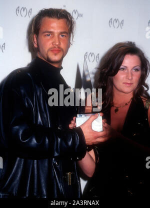 Los Angeles, Californie, USA 30 janvier 1995 Singers Jonas Berggren et Jenny Berggren de Ace of Base assister à la 22e Annual American Music Awards le 30 janvier 1995 au Shrine Auditorium à Los Angeles, Californie, USA. Photo de Barry King/Alamy Stock Photo Banque D'Images