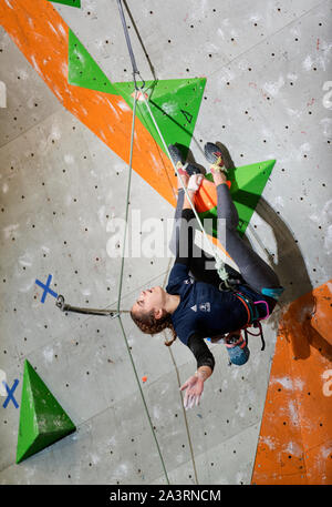 Luce Douady de France participe à l'escalade finale sur la femme à l'IFSC Climbing World Championships au Edinburgh International Climbing Banque D'Images