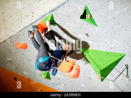 Luce Douady de France participe à l'escalade finale sur la femme à l'IFSC Climbing World Championships au Edinburgh International Climbing Banque D'Images