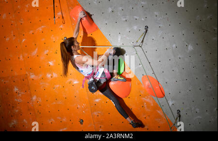 Lucka Rakovec de Slovénie participe à l'escalade finale sur la femme à l'IFSC Climbing World Championships au Edinburgh International Climbi Banque D'Images