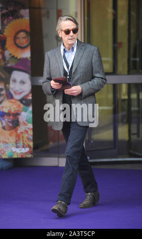 La photo doit être crédité ©Kate Green/Alpha Press 079965 09/12/2015 Jeremy Irons assister à la 23e édition de la journée caritative annuelle de l'ICAP Broadgate Londres Banque D'Images