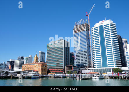 Vue sur le paysage urbain d'Auckland Waitemata Harbour. Banque D'Images