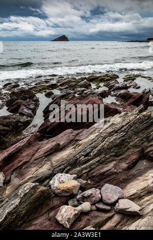 Wembury plage, près de Plymouth, Devon. La roche dans la distance est la grande pierre Mew. Cette partie de la côte est la propriété du National Trust. Banque D'Images