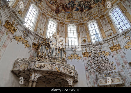 Ettal, Allemagne. 8 Août, 2019. L'Abbaye Bénédictine d'Ettal fondée en 1330 par l'Empereur Louis le bavarois près de la ville d'Oberammergau Banque D'Images