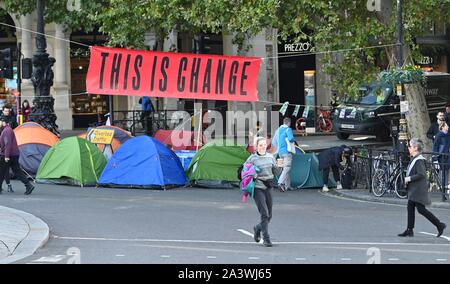 Westminster. United Kingdom. 10 octobre 2019. . Rébellion d'extinction des protestations. Westminster. Londres. United Kingdom. Garry Crédit/Sport sous gaine en images/Alamy Live News. Banque D'Images