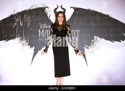 Au cours de l'Angelina Jolie : maléfique maîtresse du Mal Photocall à l'hôtel Mandarin Oriental à Londres. Banque D'Images