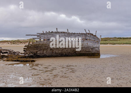 Mauvais Eddie, Cara Na Mara, Bun Beg naufrage, façon sauvage de l'Atlantique, Gweedore, comté de Donegal, Irlande Banque D'Images