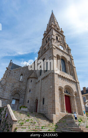 L'église Saint-Laurent à Parthenay l'ouest de la France Banque D'Images