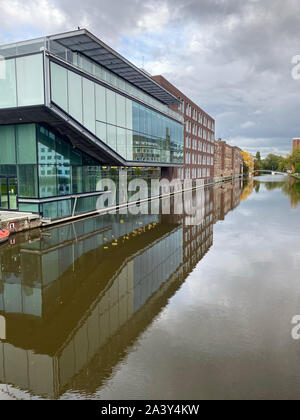 Amsterdam, Pays-Bas - Octobre 2,2019 : l'Université d'Amsterdam est une université publique. C'est l'un des deux grands, la recherche financée par l'universi Banque D'Images