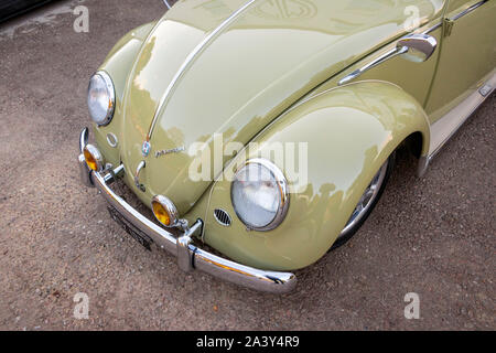 Claqué abaissé light green classic 1960 Volkswagen Beetle Banque D'Images