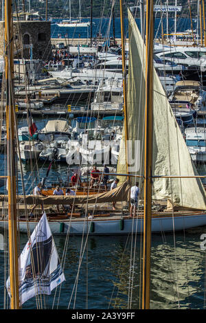 Oct 05, 2019. 14,58h Port de Saint Tropez, France - 1999-2019 Voiles - Voile - Ilona Crédit Barna, BIPHOTONEWS, Alamy Banque D'Images