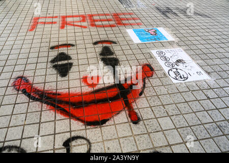 Hong Kong le 10 octobre 2019 Art inspiré par des manifestants pro-démocratie trouvé à beaucoup Lennon des murs autour de la ville. Banque D'Images