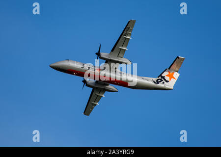 Jetstar, Bombardier Dash 8 Q300, qui décolle de l'Aéroport International d'Auckland Banque D'Images