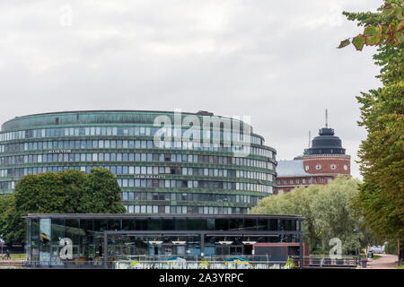 Ympyrätalo « Circle House' est un immeuble de bureaux en forme de cercle situé dans le district de Hakaniemi Helsinki, Finlande. Banque D'Images