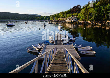 Sur la jetée de Seal Harbour, l'Acadia National Park, Mount Desert Island, États-Unis Banque D'Images