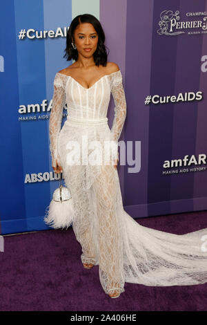 Los Angeles, CA. 10 Oct, 2019. Gala de l'amfAR Serayah participe à Los Angeles à Studios de lait le 10 octobre 2019 à Los Angeles, CA. Crédit : l'espace d'image/media/Alamy Punch Live News Banque D'Images