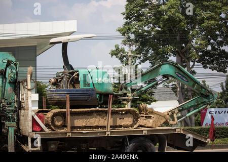 Chiang Mai, Thaïlande - 30 septembre 2019 : sur le camion pelleteuse Sumitomo. Sur road no.1001, à 8 km de la ville de Chiangmai. Banque D'Images