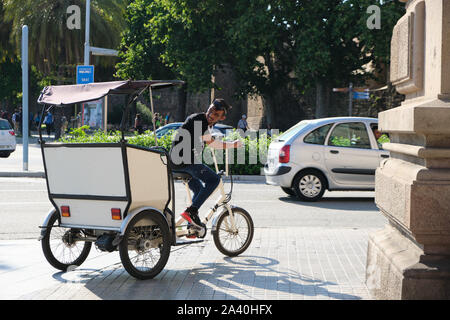 Streetlife de El Raval de Barcelone - Impressions Banque D'Images