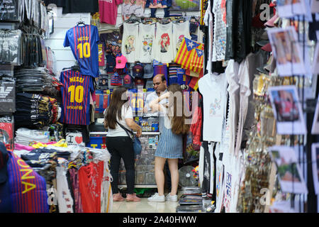 Streetlife de El Raval de Barcelone - Impressions Banque D'Images