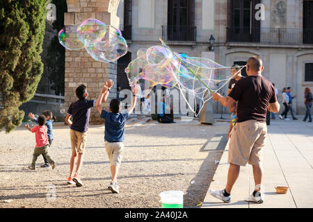 Streetlife de El Raval de Barcelone - Impressions Banque D'Images
