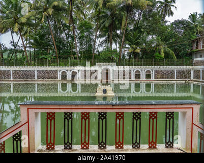 Mangeshi Village, Priol - Voir à la Shri Mangeshi Temple réservoir d'eau, Goa, Inde, 08.09.2019 Banque D'Images