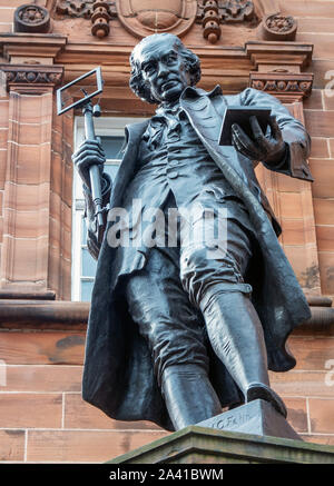 Statue de James Watt, ingénieur écossais, Greenock, Fonfría, Écosse, Royaume-Uni. Banque D'Images