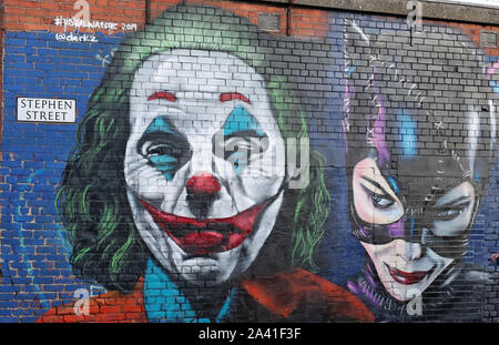 Belfast et graffiti art mural, l'entreprise de déchets visuels, ont produit un hommage au nouveau film de Joker, à Stephen Street, Belfast. Banque D'Images