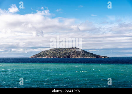 Aperçu de la côte de l'attique de l'Est et l'île de Patroklos du cap Sounion, en Grèce Banque D'Images