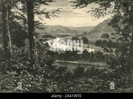 'La Vallée d'Avoca', 1898. Avoca, une petite ville située dans le comté de Wicklow, Irlande sur la rivière Avoca, d'exploitation minière du cuivre a commencé dans la vallée de la rivière Avoca autour de 1720 et a continué jusqu'en 1982. À partir de "notre propre pays, Volume V". [Cassell et Company, Limited, Londres, Paris &AMP ; Melbourne, 1898] Banque D'Images