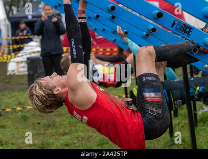 Brentwood, Essex, UK, 11 oct 2019 La course à obstacle 2019 OCR) Championnats du monde, le premier jour, l'indépendant de premier plan de championnats du monde pour le sport de la course à obstacles. Maintenant les athlètes de plus de 65 nations avec un mélange de profesional et amateur d'âge Ian Crédit DavidsonAlamy Live News Banque D'Images