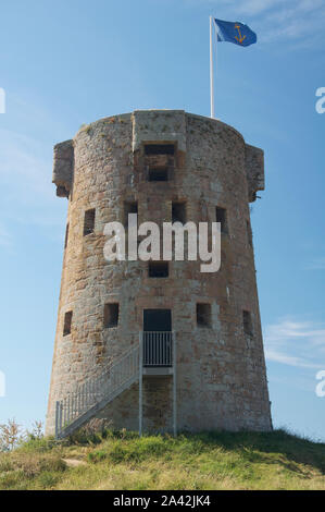 La tour ronde Conway chez le HOCQ Michaël à St Clement, l'un d'une série de 22 défensive historique forts construits autour de la côte de Jersey. Les îles de la Manche. Banque D'Images