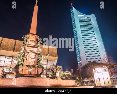 La nuit à Leipzig Augustusplatz Banque D'Images