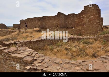 Le bloc de chambres, Kiva, Pueblo Pintado (900-1250s), de 3 à 4 étages, grande maison, Chaco Canyon, NM 61464 190914 Banque D'Images