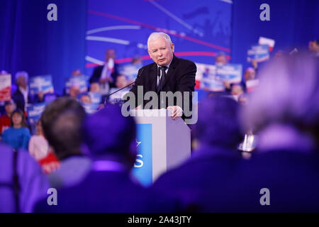 Chelm, Pologne. 11Th Oct 2019. Leader du PiS, Jaroslaw Kaczynski prend la parole à la convention définitive des élections parlementaires en campagne. Photo : JP JP Crédit : noir/noir fil ZUMA/Alamy Live News Banque D'Images